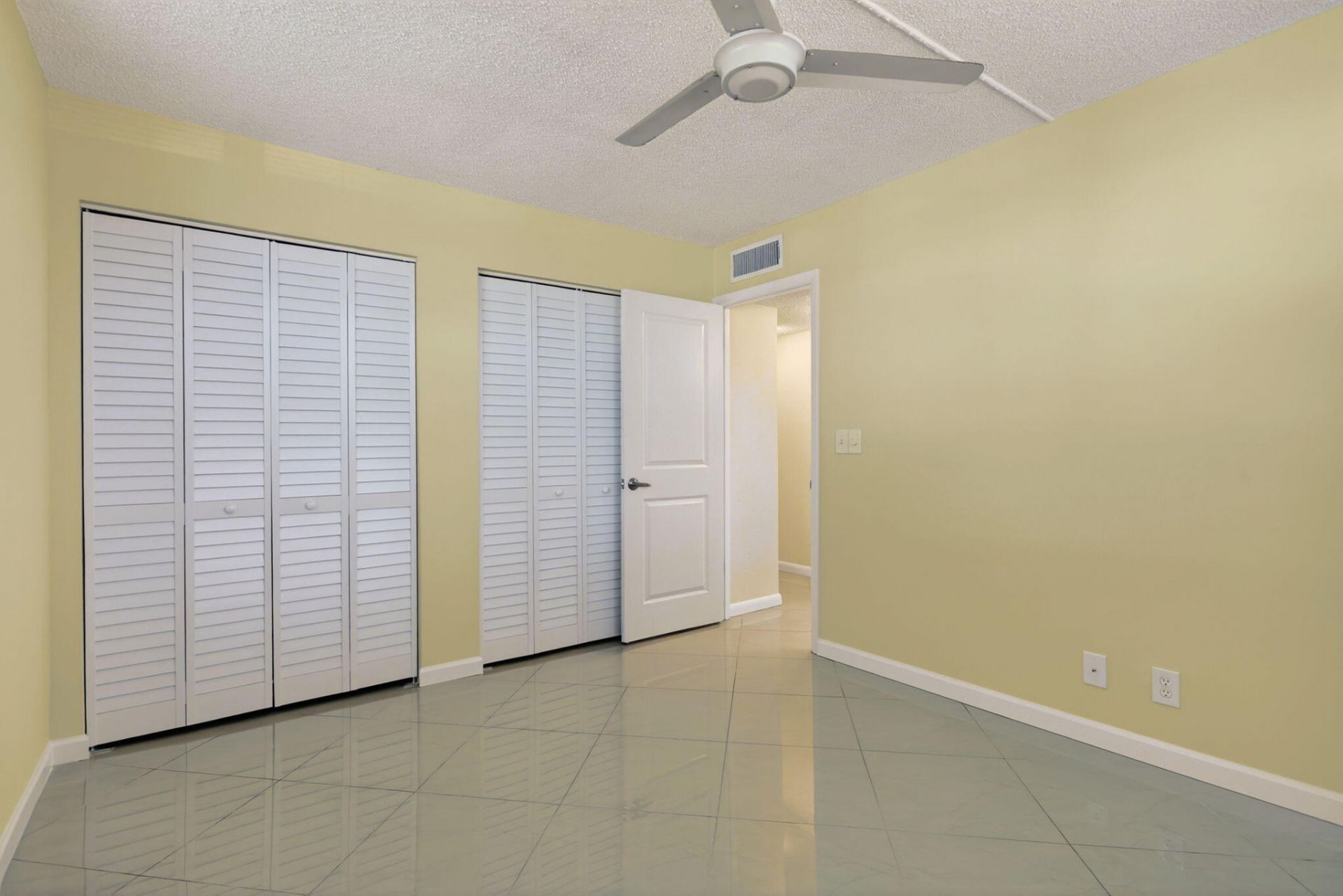 3060 Holiday Springs Boulevard, Unit 201, Margate, FL 33063 Photo