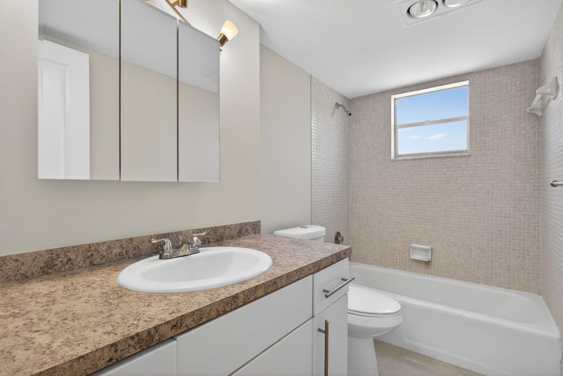 3060 Holiday Springs Boulevard, Unit 201, Margate, FL 33063 Photo
