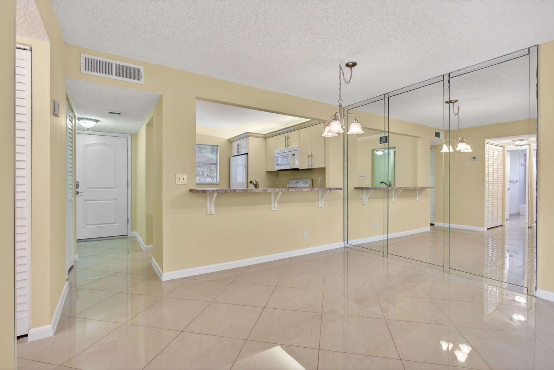 3060 Holiday Springs Boulevard, Unit 201, Margate, FL 33063 Photo