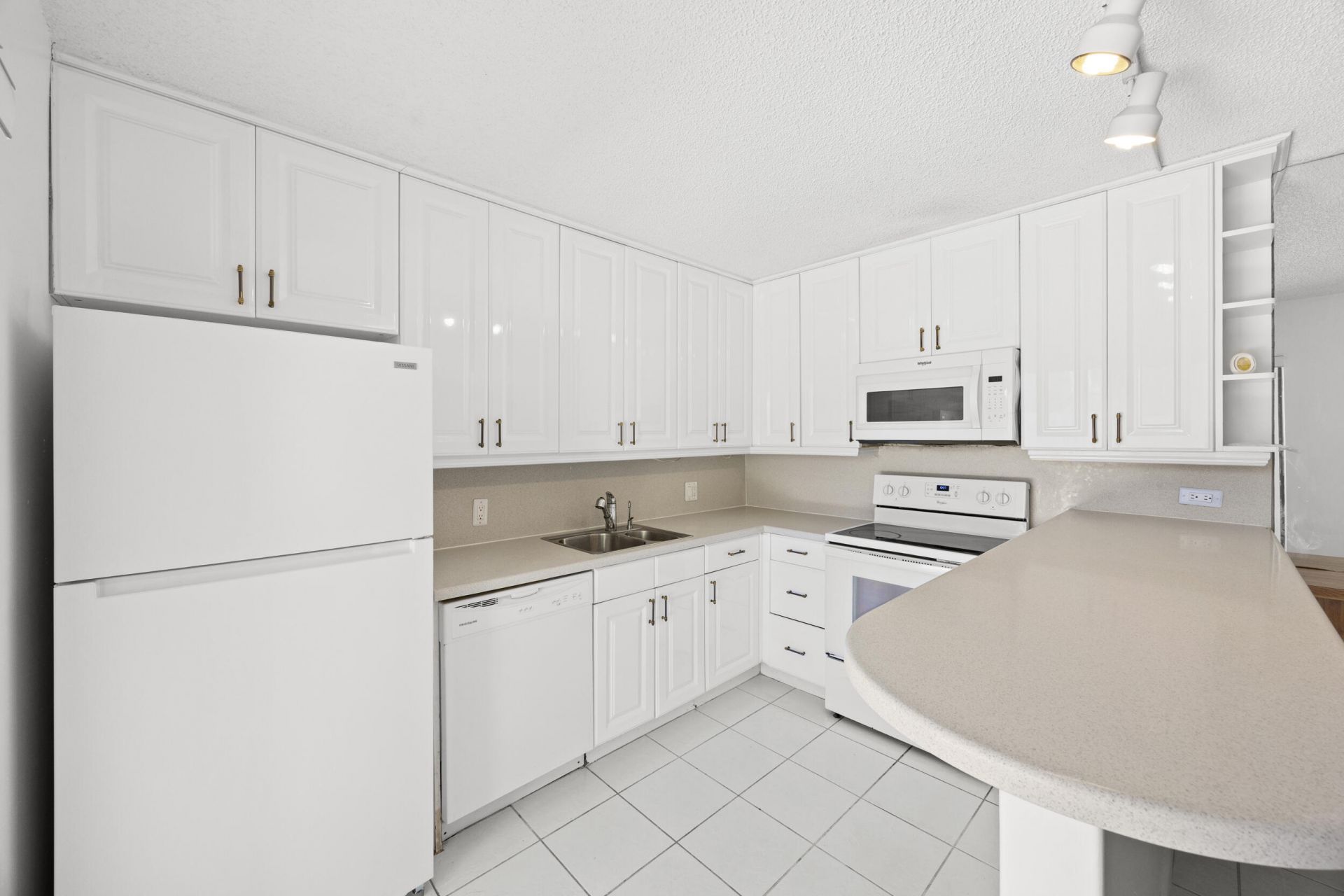 6136 SE Riverboat Drive, Stuart, FL 34997 Photo