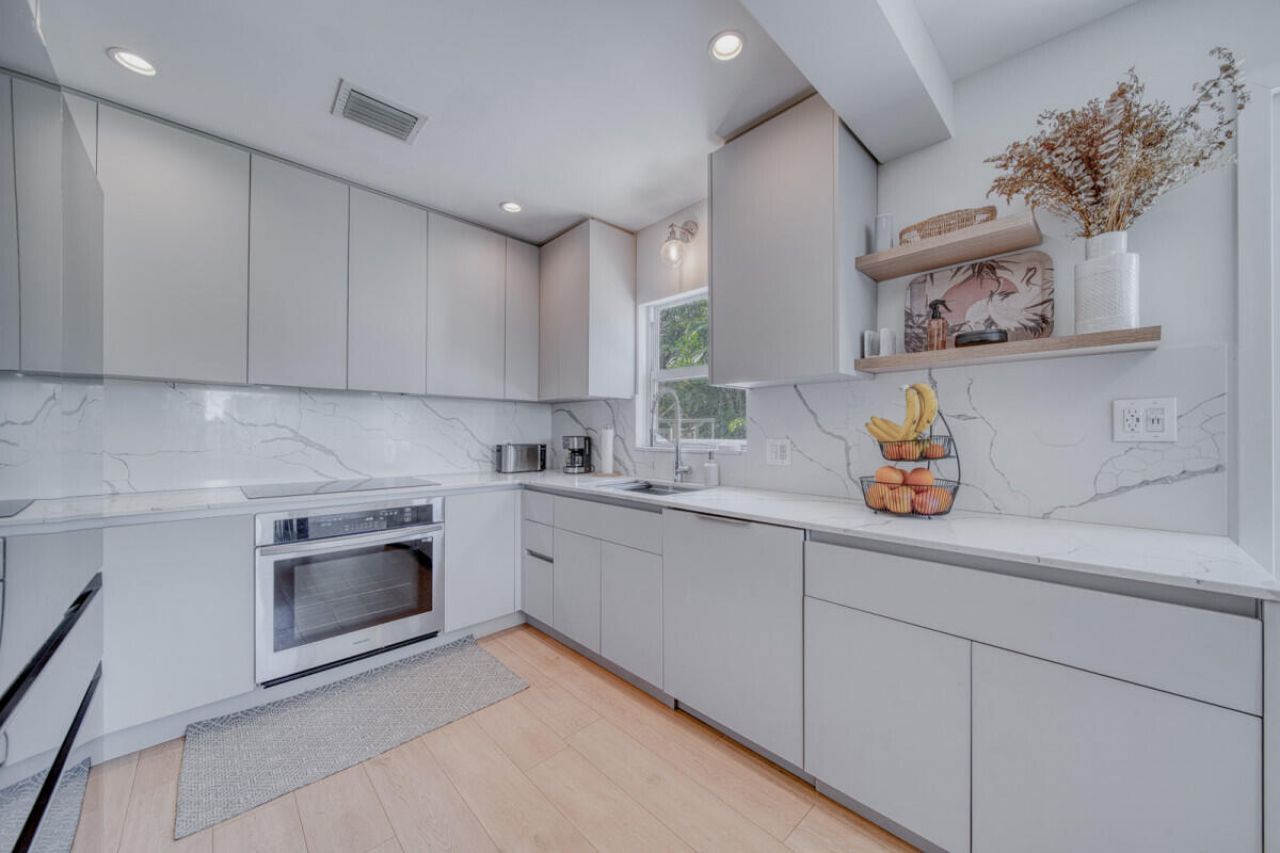 5870 SW 46th Terrace, Miami, FL 33155 Photo