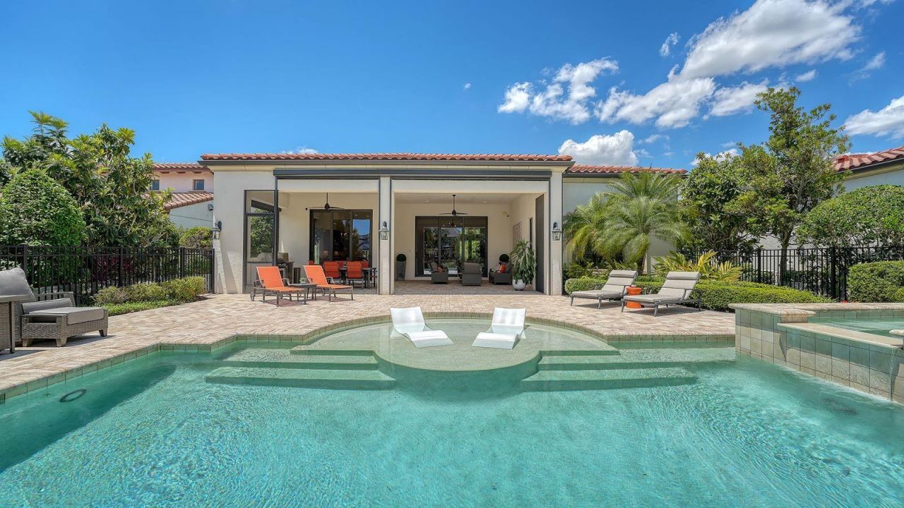 7975 Matera Court, Lakewood Ranch, FL 34202 Photo