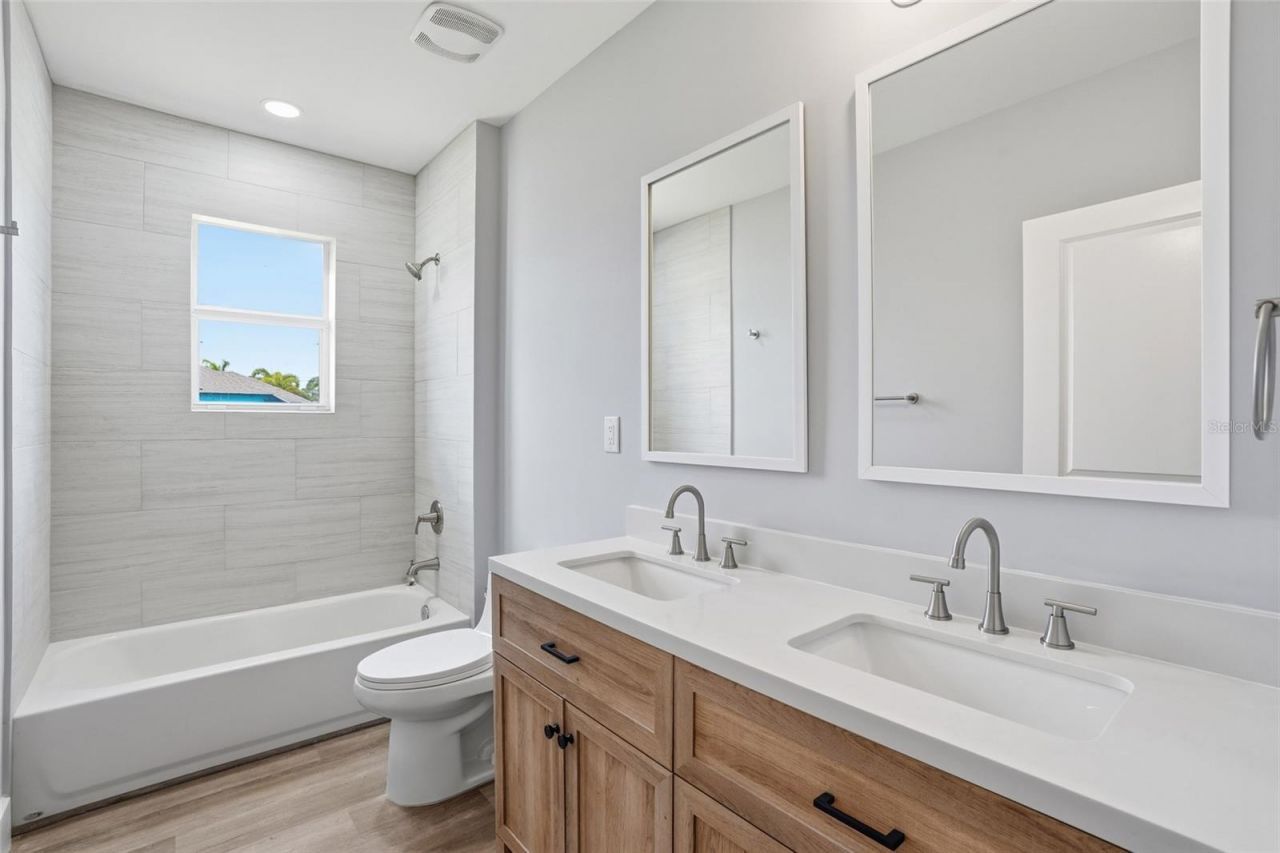 2720 NW 20th Terrace, Cape Coral, FL 33993 Photo