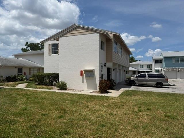 3223 38th Way S, Unit F, Saint Petersburg, FL 33711 Photo