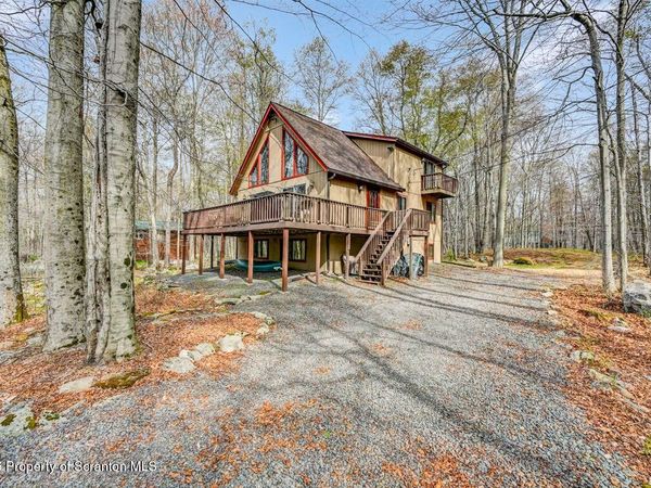 195 Eagles View Drive , Clifton Twp, PA 18424