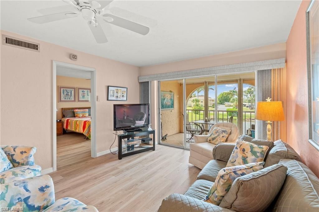 372 Charlemagne Blvd, Unit B202, Naples, FL 34112 Photo