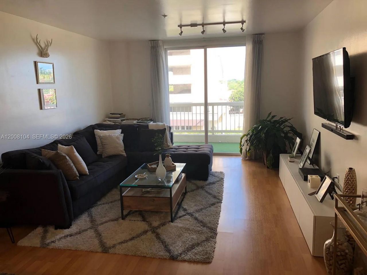 2400 SW 27th Ave, Unit 304, Miami, FL 33145 Photo