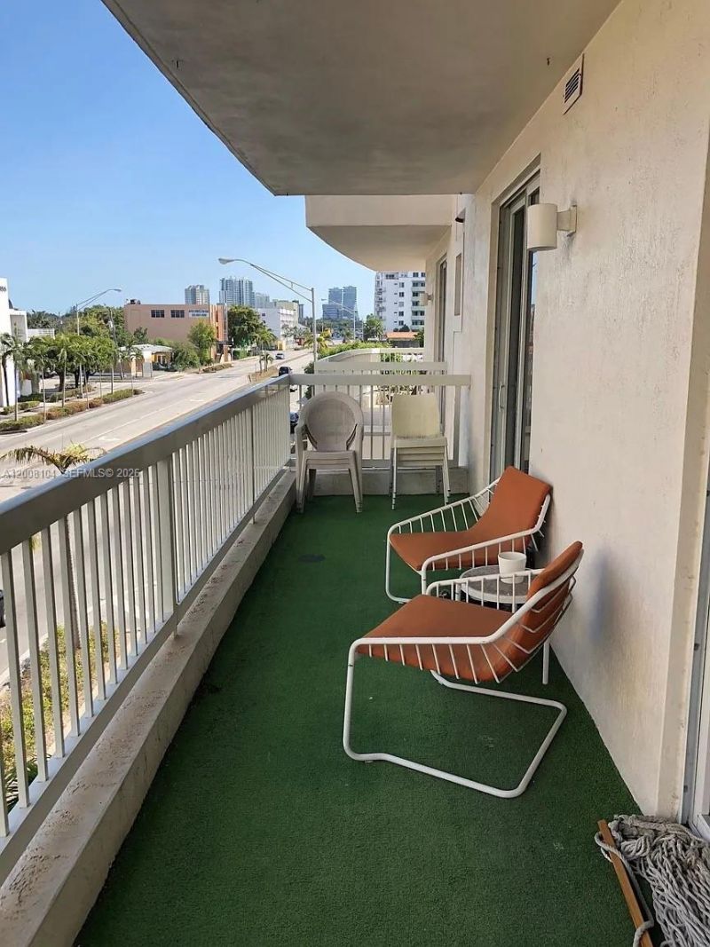 2400 SW 27th Ave, Unit 304, Miami, FL 33145 Photo