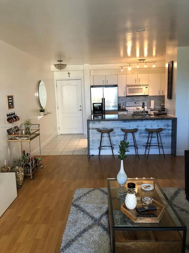 2400 SW 27th Ave, Unit 304, Miami, FL 33145 Photo