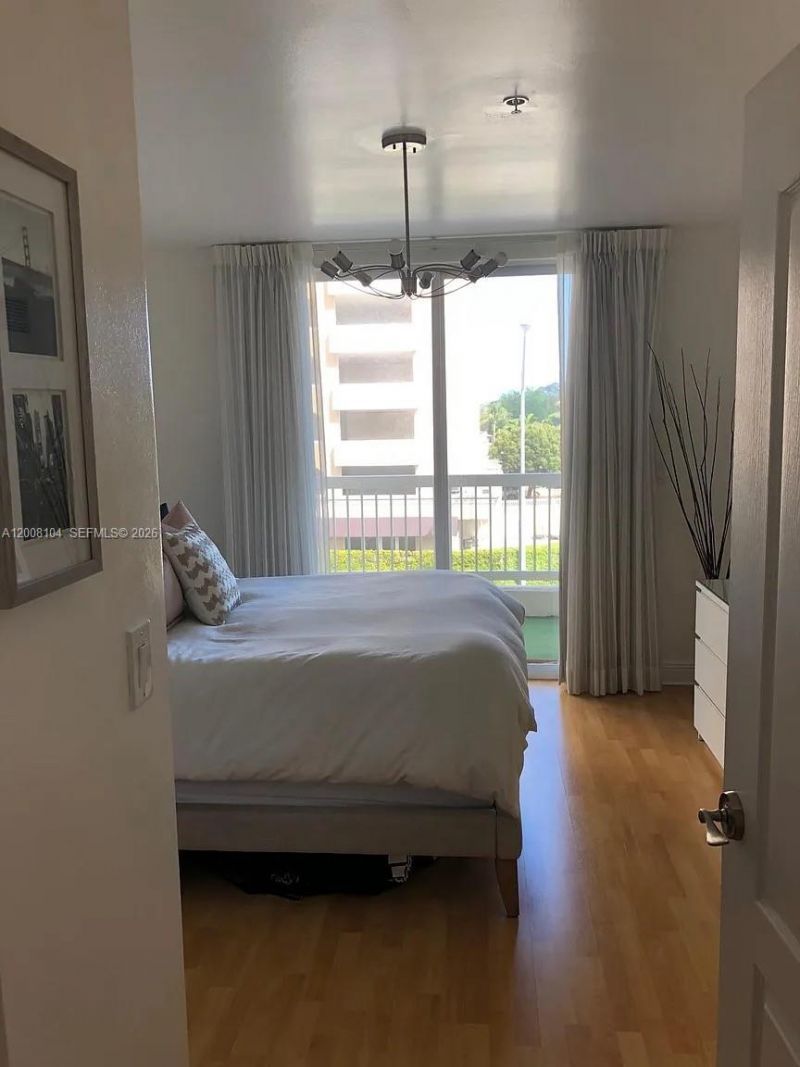 2400 SW 27th Ave, Unit 304, Miami, FL 33145 Photo