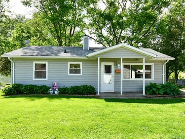 622 S Locust Lane , Brownsburg, IN 46112