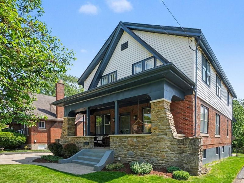 3231 E Darwin Avenue, Cincinnati, OH 45211 Photo 1