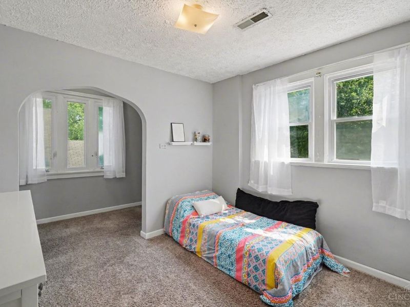 3231 E Darwin Avenue, Cincinnati, OH 45211 Photo 12