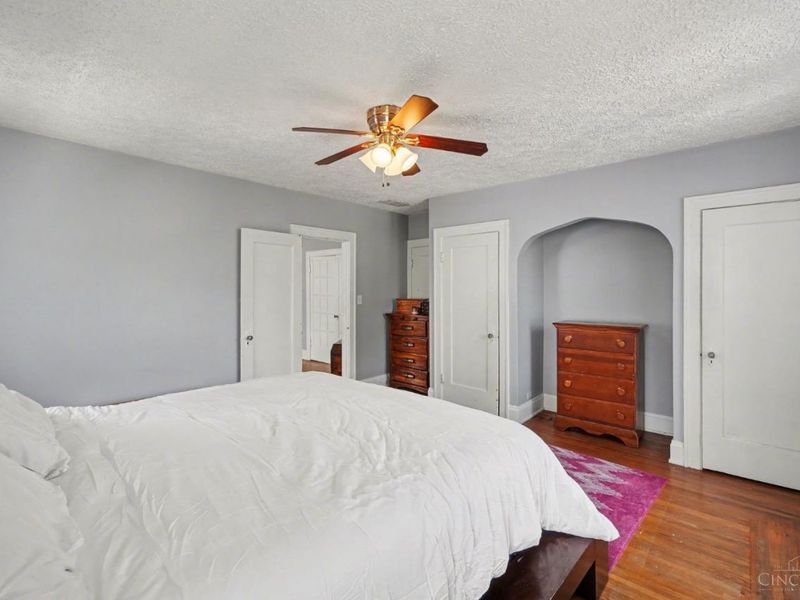 3231 E Darwin Avenue, Cincinnati, OH 45211 Photo 13