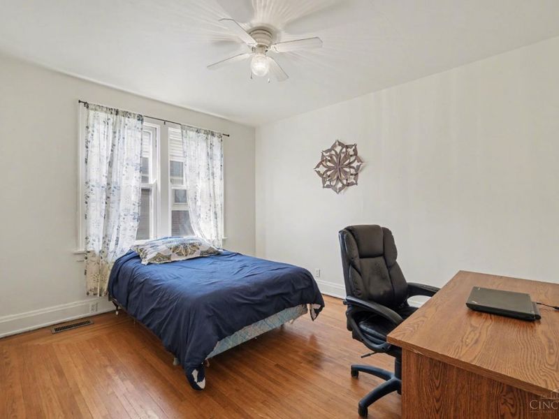 3231 E Darwin Avenue, Cincinnati, OH 45211 Photo 15