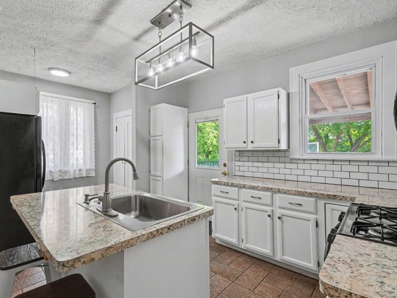 3231 E Darwin Avenue, Cincinnati, OH 45211 Photo 7