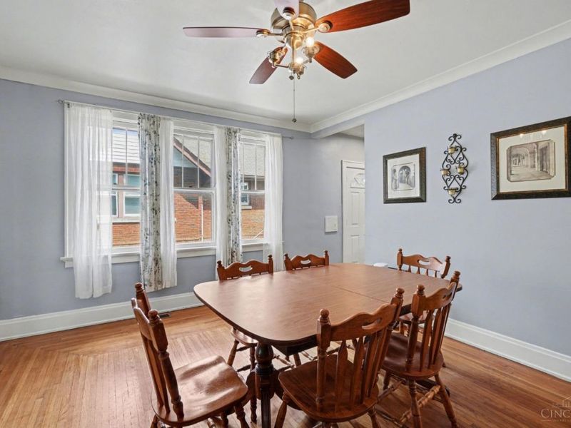 3231 E Darwin Avenue, Cincinnati, OH 45211 Photo 8