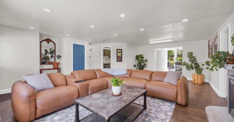 180 E Surge Street, Reno, NV 89506 Photo