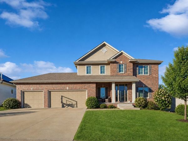 16103 Hickory Lane, Urbandale, IA 50323