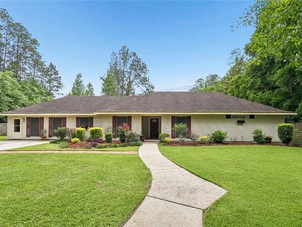 232 CHATEAU Drive , Slidell, LA 70460