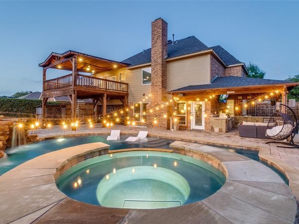 4009 Crestwood Drive, Carrollton, TX 75007