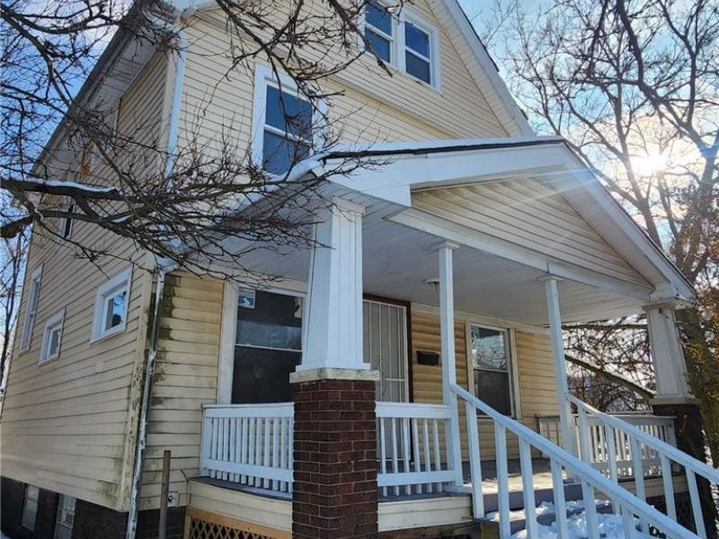 841 E 130 Street , Cleveland, OH 44108 Photo 2