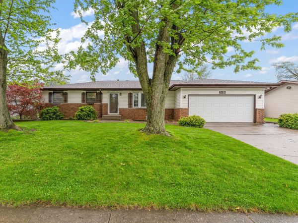 3198 May Street , Portage, IN 46368