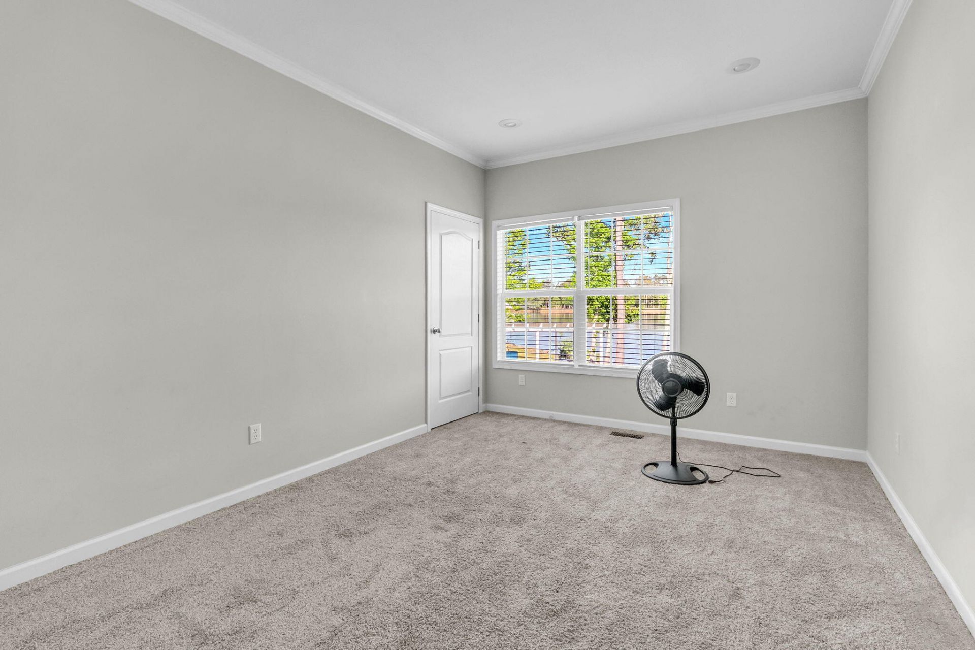 1387 Honor Lane Photo 27