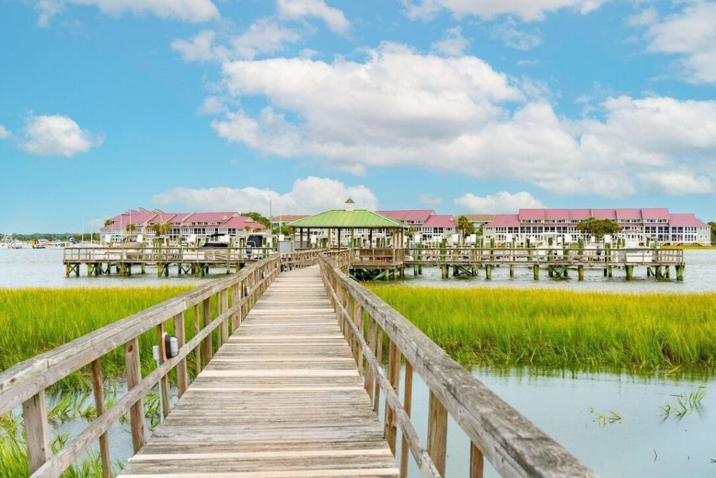 81 Sandbar Lane Photo 32