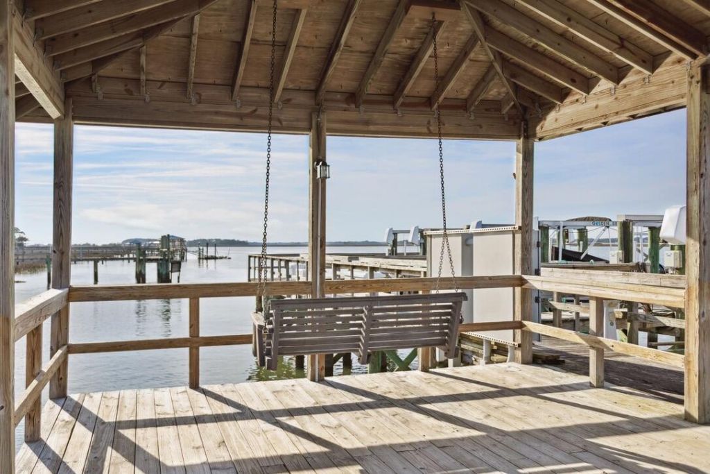 81 Sandbar Lane Photo 35