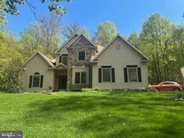 5995 BULL ROAD, DOVER, PA 17315