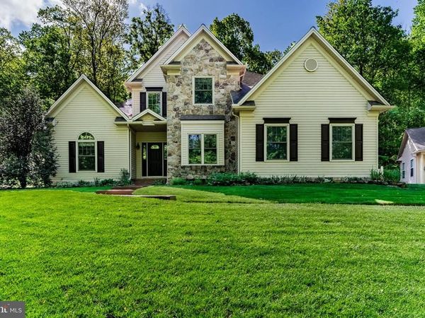 5995 BULL ROAD, DOVER, PA 17315