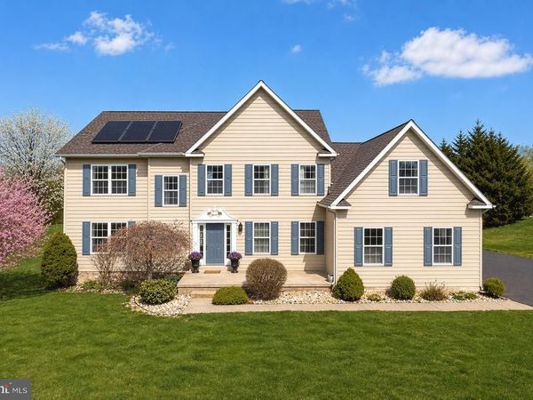 381 BRIANNA CIRCLE , POTTSTOWN, PA 19465