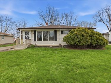 29 Overbrook Avenue, Tonawanda, NY 14150