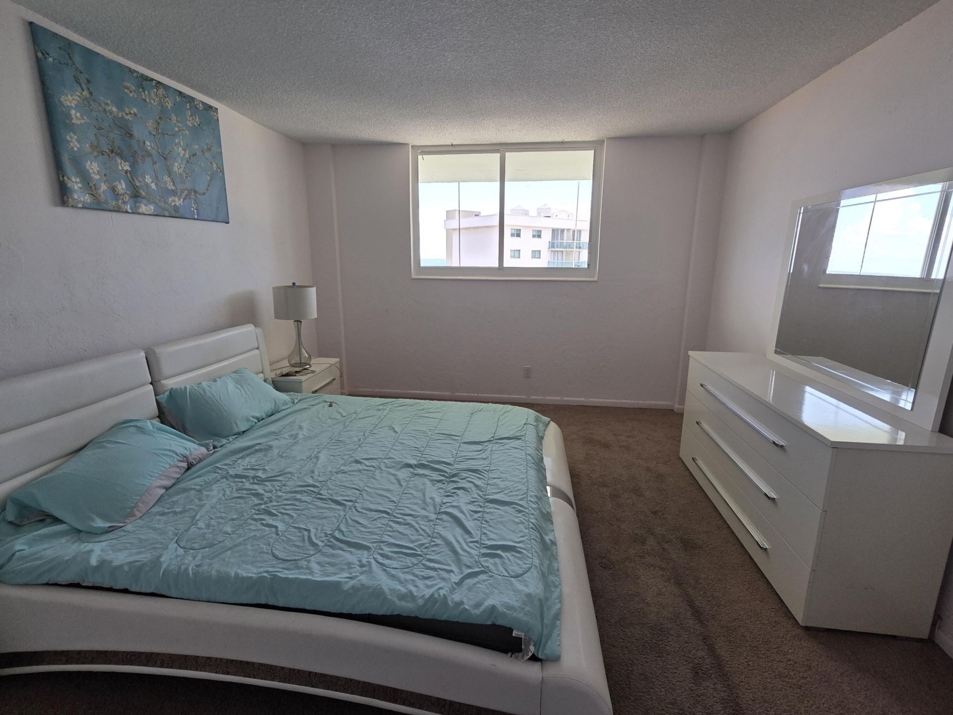 19390 Collins Avenue, Unit 1622, Sunny Isles Beach, FL 33160 Photo