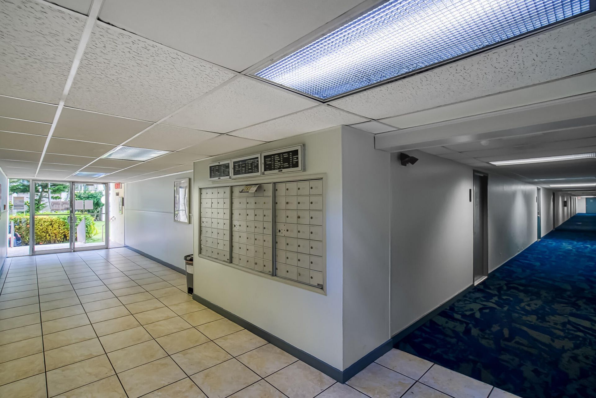 2000 Atlantic Shores Boulevard, Unit Apt 410, Hallandale Beach, FL 33009 Photo