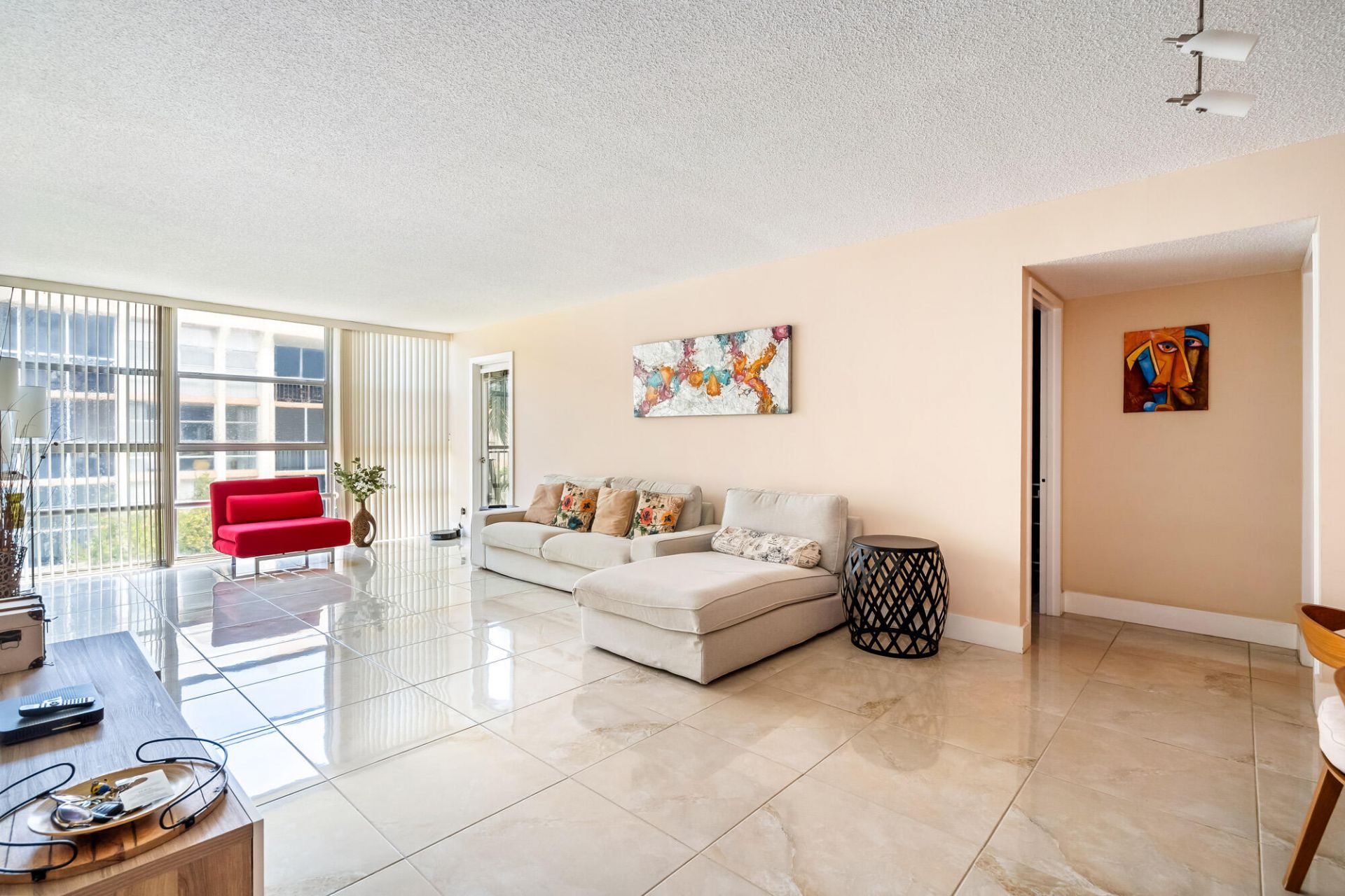 2000 Atlantic Shores Boulevard, Unit Apt 410, Hallandale Beach, FL 33009 Photo