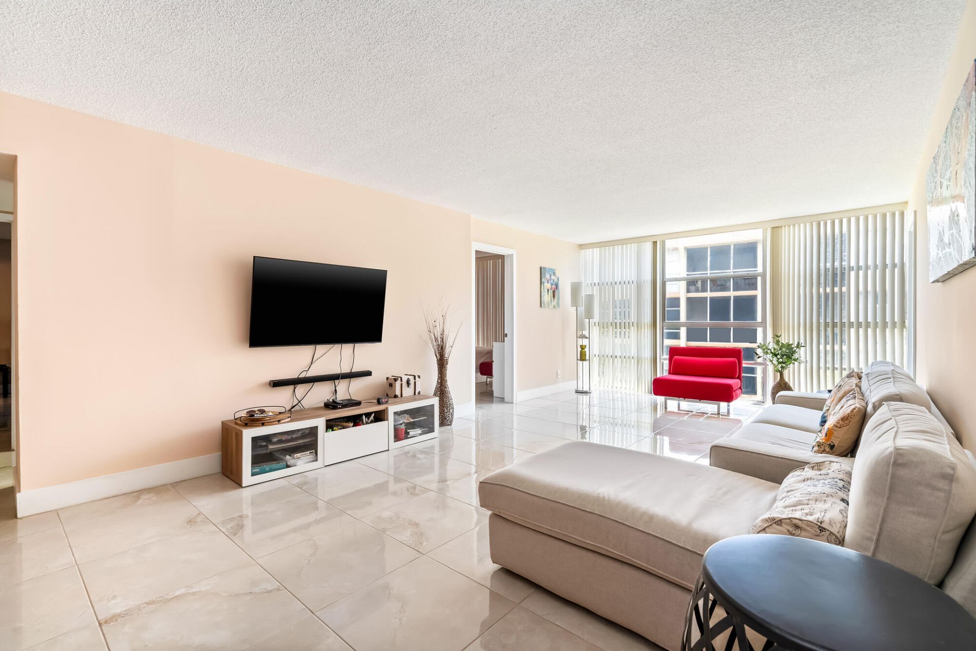 2000 Atlantic Shores Boulevard, Unit Apt 410, Hallandale Beach, FL 33009 Photo