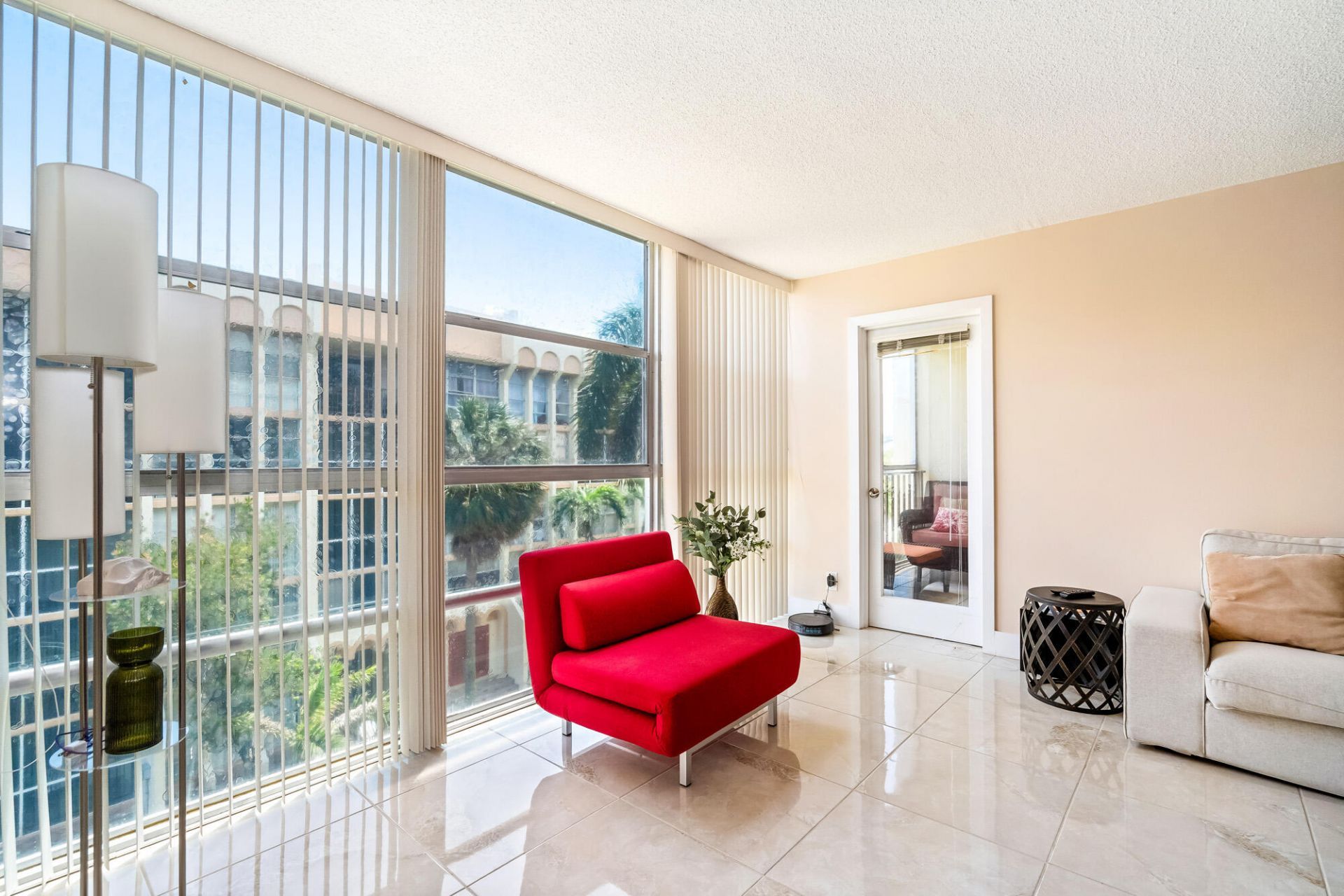 2000 Atlantic Shores Boulevard, Unit Apt 410, Hallandale Beach, FL 33009 Photo