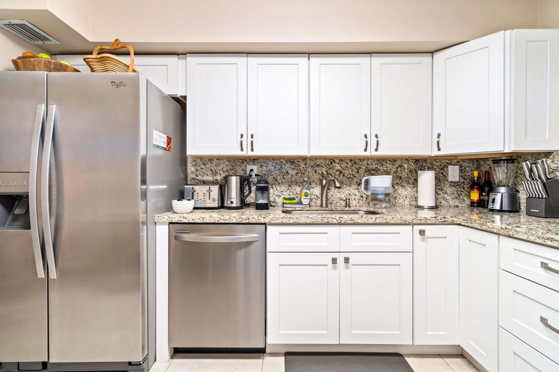 2000 Atlantic Shores Boulevard, Unit Apt 410, Hallandale Beach, FL 33009 Photo