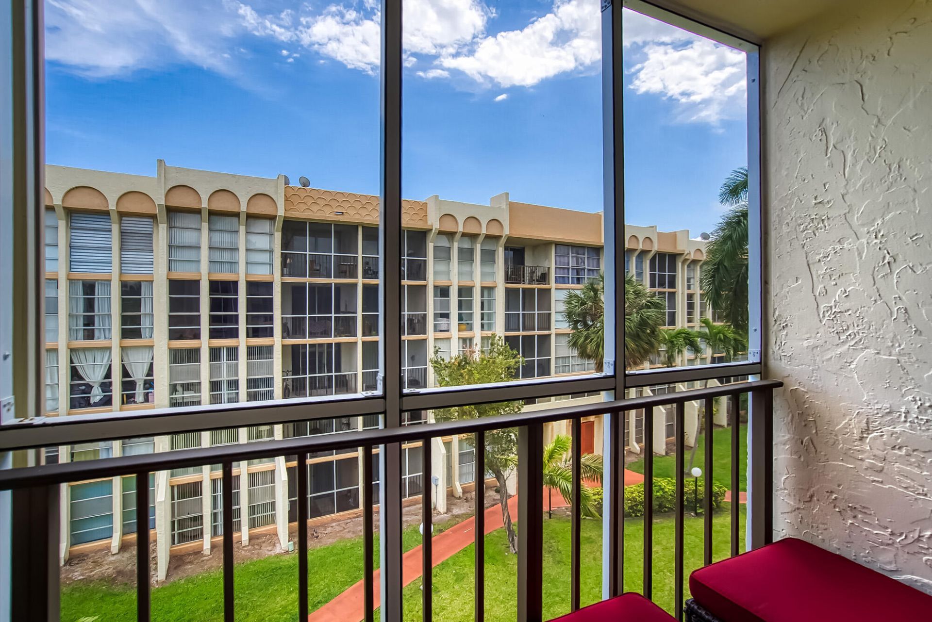2000 Atlantic Shores Boulevard, Unit Apt 410, Hallandale Beach, FL 33009 Photo