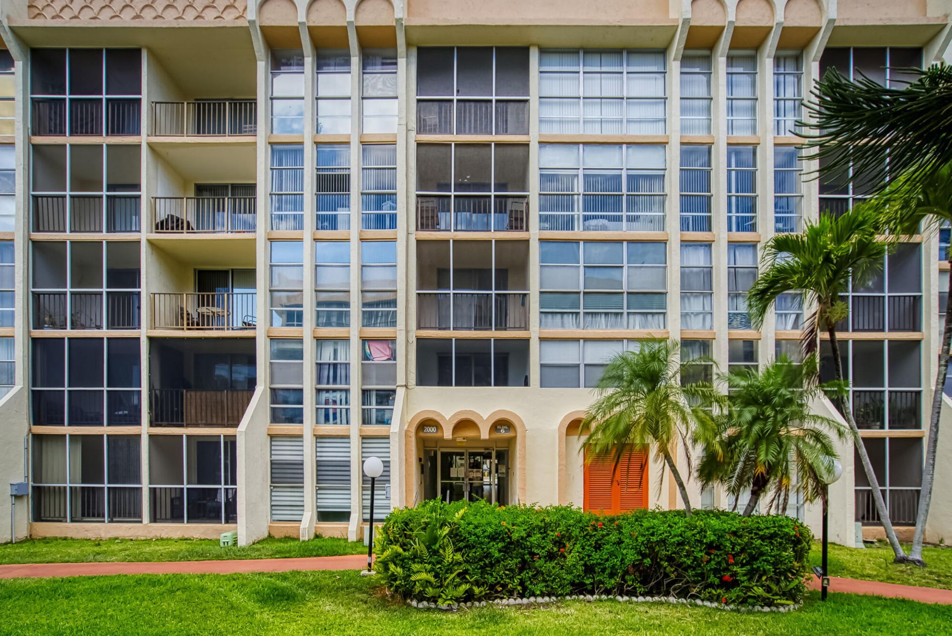 2000 Atlantic Shores Boulevard, Unit Apt 410, Hallandale Beach, FL 33009 Photo