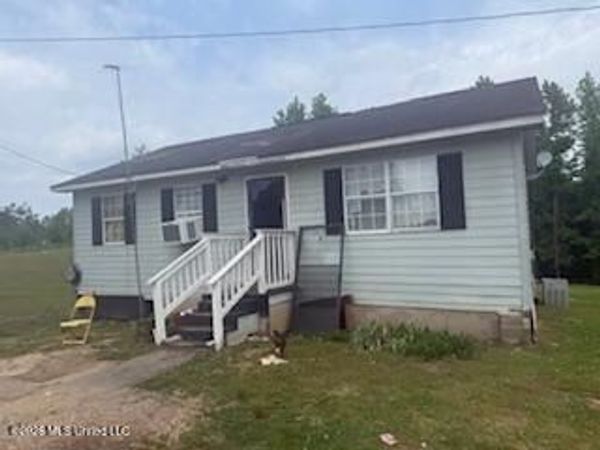 4787 Co Rd 82 , Coffeeville, MS 38922