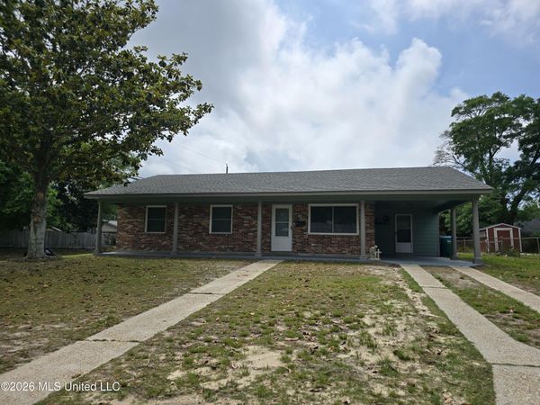 2330 Middlecoff Drive, Gulfport, MS 39507