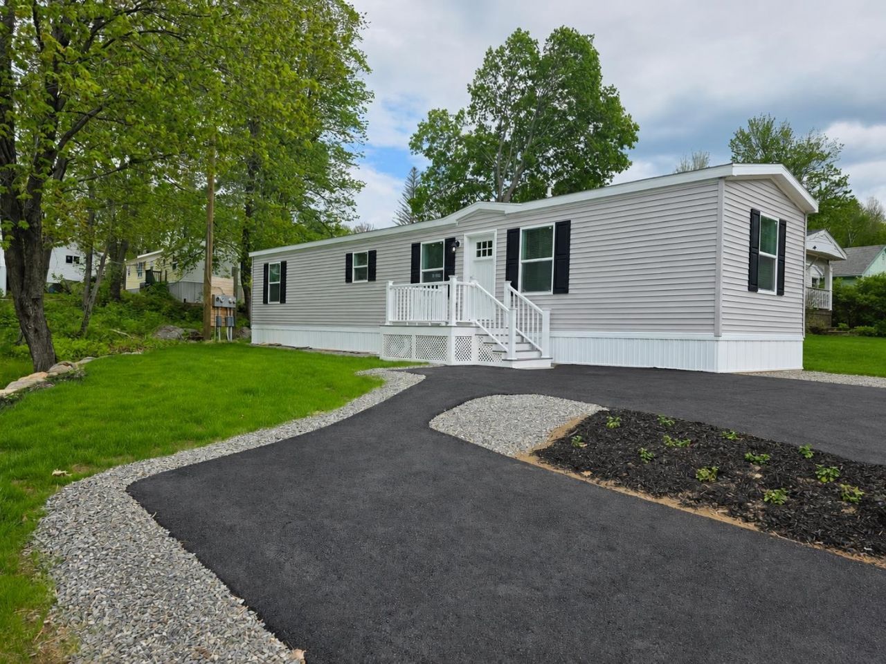 9 Sargent Place, Unit 66, Gilford, NH 03249 Main Photo
