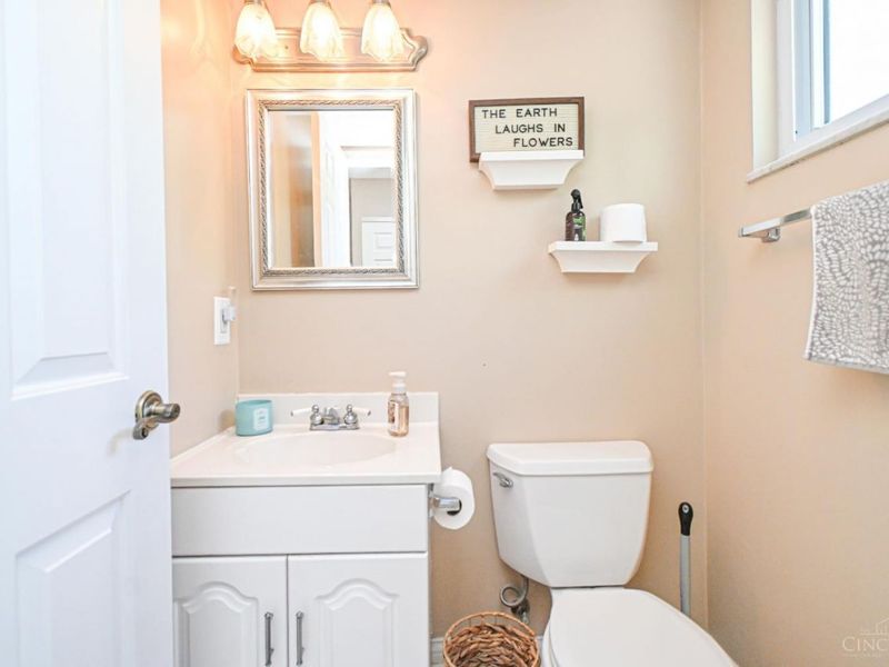 5820 Timely Terrace, Cincinnati, OH 45233 Photo 10