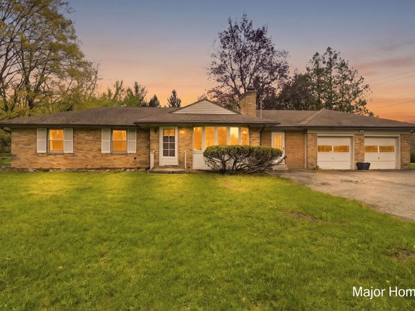 2190 Knapp Street NE, Grand Rapids, MI 49505