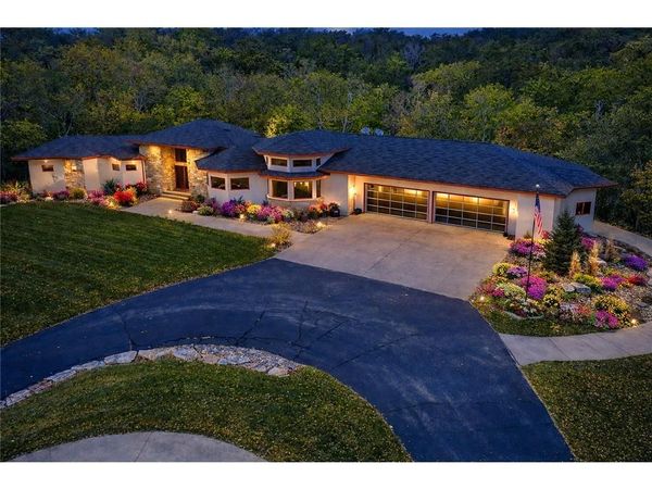 W10622 State Road 35, Prescott, WI 54021