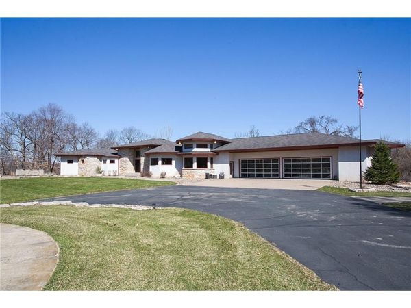 W10622 State Road 35, Prescott, WI 54021
