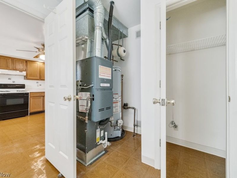 5178 W 151st Street , Brook Park, OH 44142 Photo 11